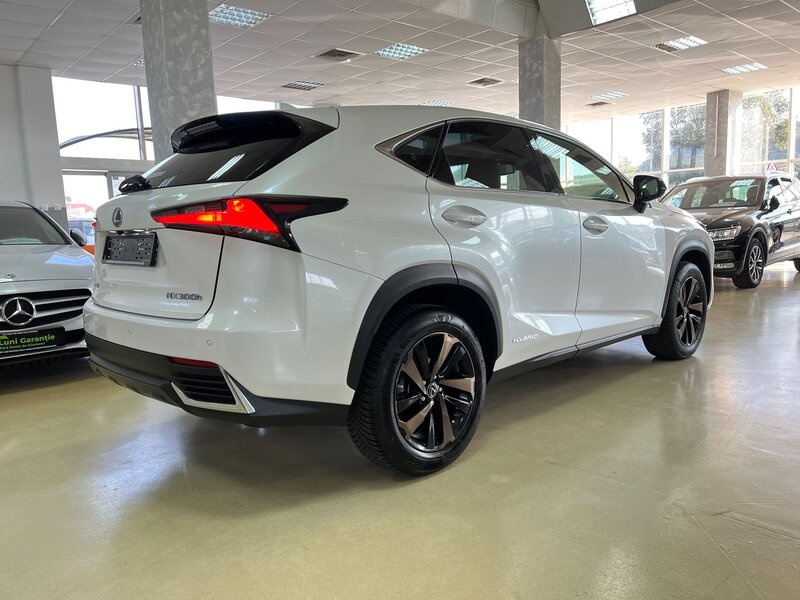 Lexus Seria NX