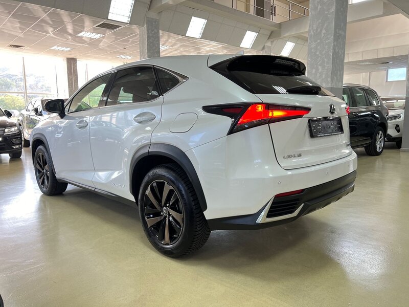 Lexus Seria NX